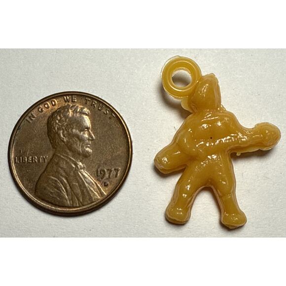 Vintage Cracker Jack Yellow Astronaut Space Character Charm 1G - Picture 1 of 2